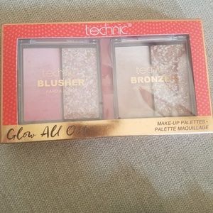 Technic Glow All Out makeup palette